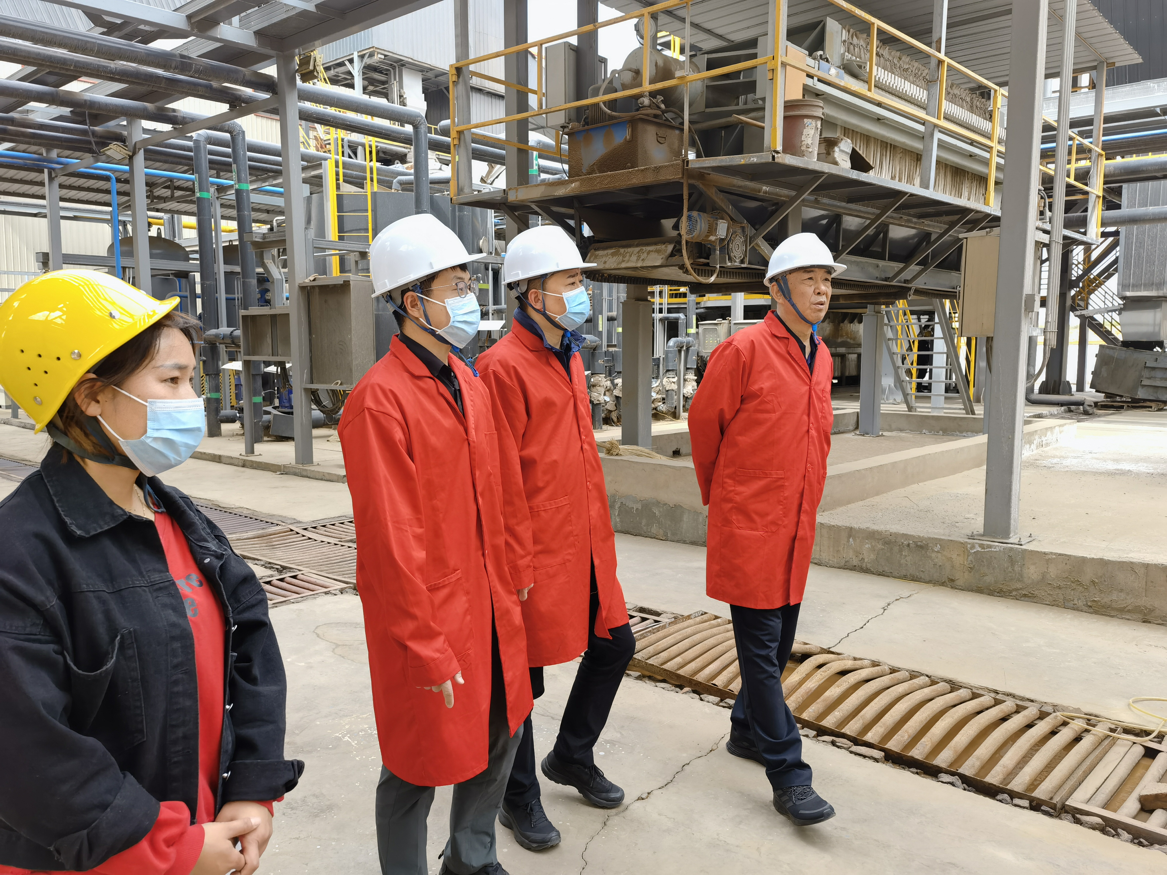 生态环境公司总经理张林一行赴陕北勤录科油污泥处置有限公司考察调研
