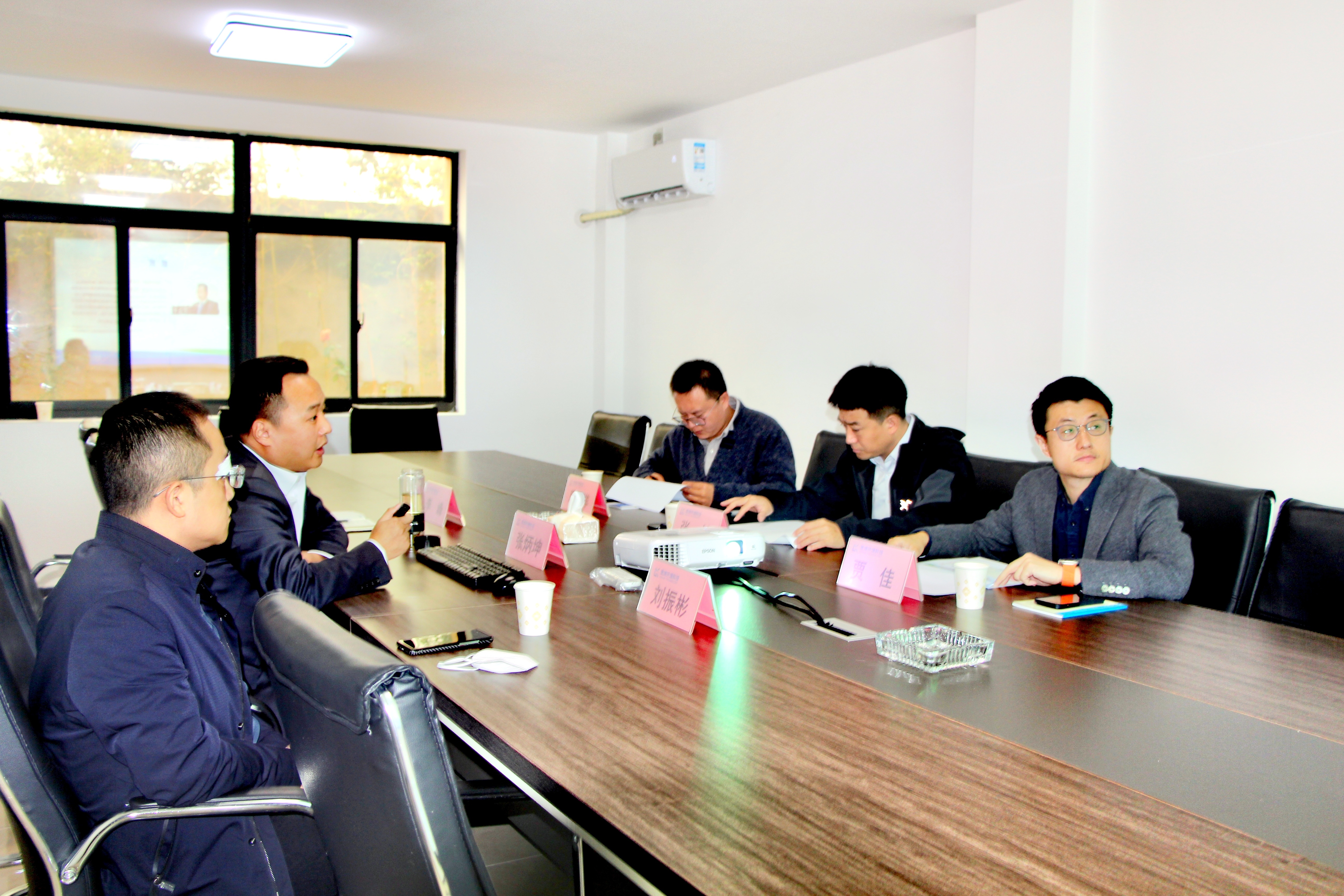 中陕核生态环境有限公司董事长张林一行赴蓝田县城市有机废弃物资源化处置中心、泾阳县第二污水处理厂进行实地调研(图3) 中陕核生态环境有限公司董事长张林一行赴蓝田县城市有机废弃物资源化处置中心、泾阳县第二污水处理厂进行实地调研(图3)