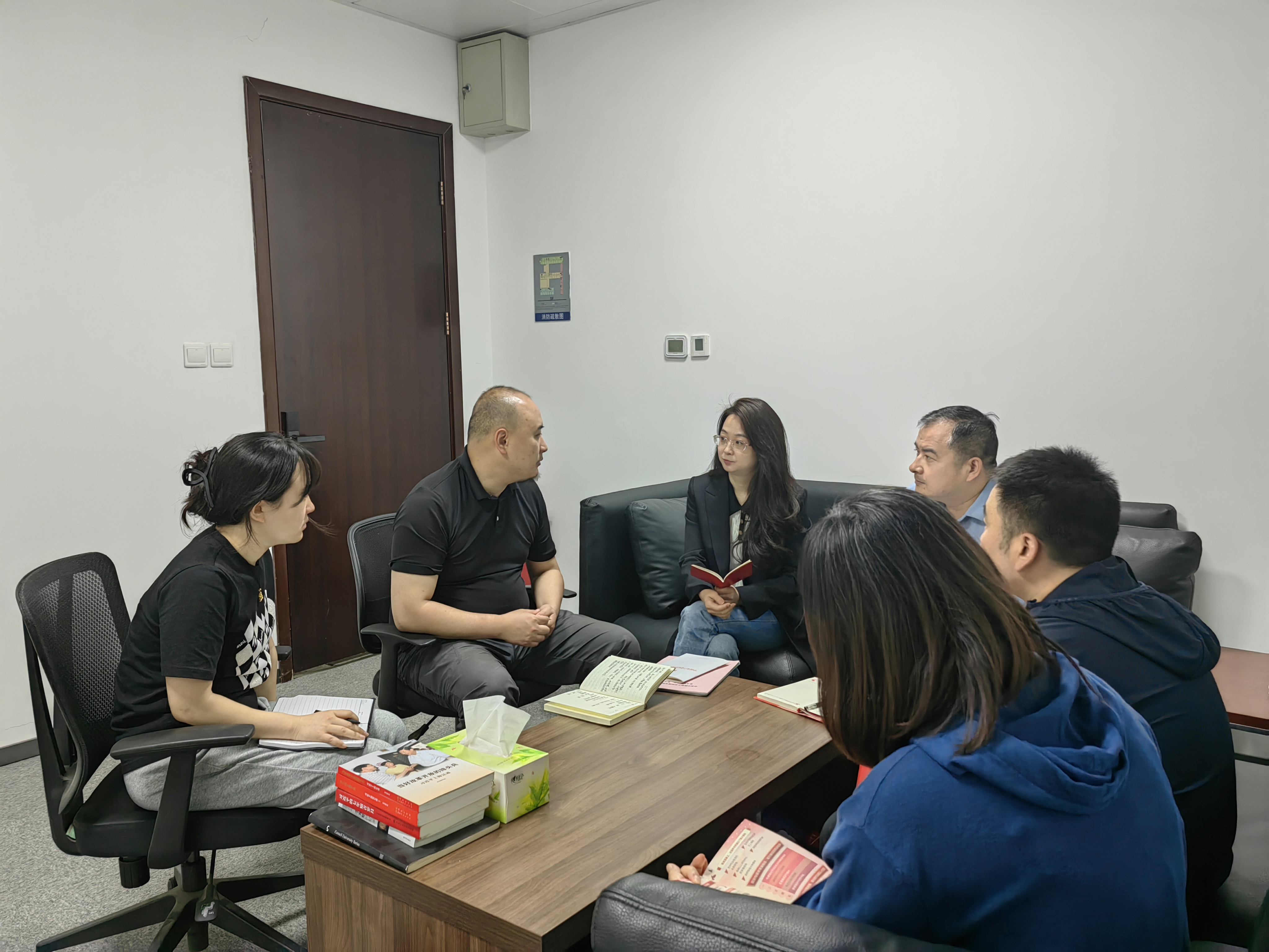 生态环境公司（中科核润）举行党纪学习教育读书班和党委理论学习中心组学习会议(图4)